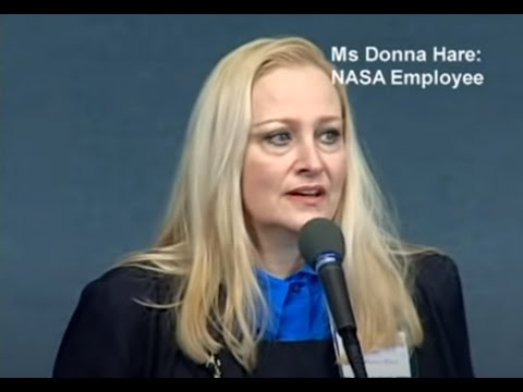 Donna Hare - Former Contractor In NASA Building 8 Talks About Seeing UFO Photo Before Editing