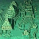 Imagem relacionada a Cidade submersa próxima ao Triângulo das Bermudas