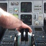 Imagem relacionada a OVNIs foram avistados em altitudes que poderiam ameaçar a aviação civil