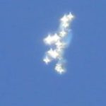 Imagem relacionada a OVNI angelical filmado sobre a Itália