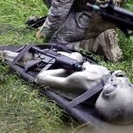 Imagem relacionada a Suposto alienígena morto teria sido recolhido por militares