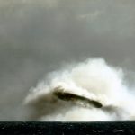 Imagem relacionada a Fotos da Marinha dos EUA mostram OVNIs sobre o Ártico em 1971