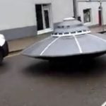 Imagem relacionada a Policiais perseguem OVNI de baixa velocidade na Irlanda