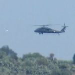 Imagem relacionada a Helicóptero persegue OVNI triangular sobre a Inglaterra