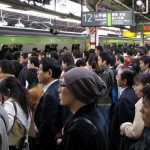 Imagem relacionada a Substância misteriosa inunda metrô de Tóquio