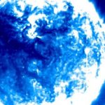 Imagem relacionada a Esfera anômala azul aparece em câmera da NASA