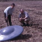 Imagem relacionada a 1967: Invasão de OVNIs na Inglaterra foi uma pegadinha