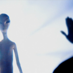 Imagem relacionada a Quem decide o que devemos dizer aos alienígenas?