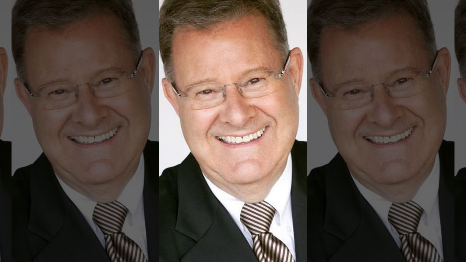 Imagem relacionada a Homem que "viu" base alienígena na Lua morre em queda de bicicleta