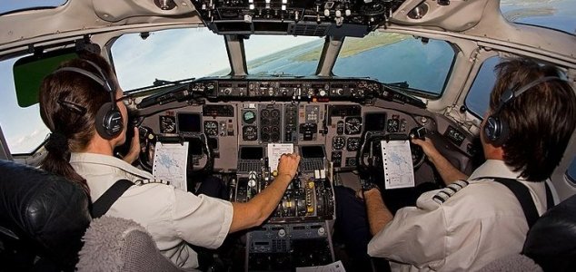 Imagem relacionada a Pilotos de companhias aéreas comerciais registram OVNIs no Brasil