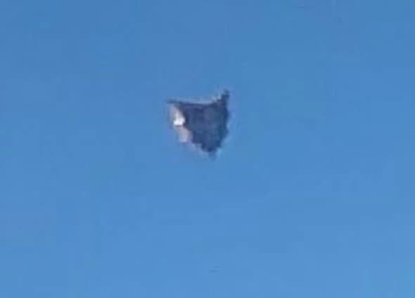 Imagem relacionada a OVNI do Pentágono é um balão do 'Batman' ?