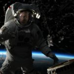 Imagem relacionada a Trailer de Moonfall (2022) mostra misteriosa entidade alienígena