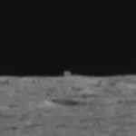 Imagem relacionada a O objeto estranho avistado pelo veículo espacial Yutu 2 da China na Lua