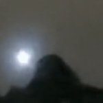 Imagem relacionada a OVNIs filmados sobrevoando parque de Plymouth (EUA)