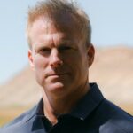 Imagem relacionada a Físico revela que ele é um caçador de OVNIs para o Pentágono