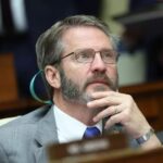 Imagem relacionada a Representante dos EUA afirma que tecnologia de OVNIs recuperada está sendo 'revertida'