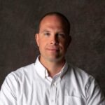 Imagem relacionada a Quem é David Charles Grusch e o que ele diz sobre a recuperação de naves extraterrestres pelos EUA?