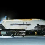 Imagem relacionada a X-37B retorna à Terra após 434 dias no espaço: O que sabemos sobre a missão secreta?